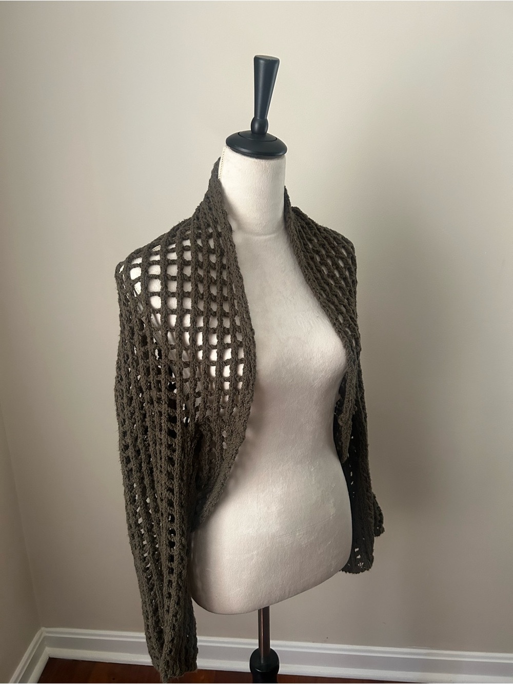 Free People Open-Weave Olive Crochet Shrug, Med, Very Good Used Condition - Picture 3 of 8